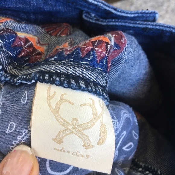 Spell & the Gypsy Collective Wanderlust Embroidered Jeans size XS - Picture 12 of 15